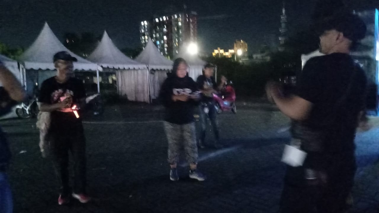 Dangdut Di Lapangan Parkir Wisma Atlet Kemayoran Jakpus Hibur Pengunjung Bazar UMKM