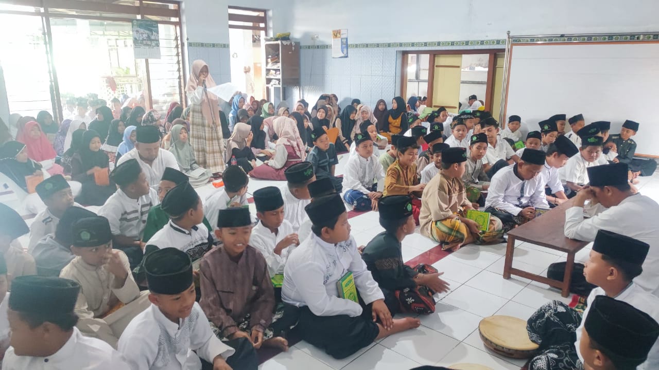 MI Mamba’ul Ulum Megaluh Peringati Isra Mi’raj Dan Harlah NU,Berlangsung Hikmat