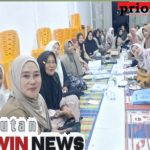 Marnita, S.Gz Tak Kenal Lelah Hingga Malam, PKK Kecamatan Geumpang Turun Langsung Bina Pengurus PKK Gampong Pucok