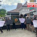 Puluhan Massa Ormas Brandal Alif Demo di Kejari Rembang, Desak Tangkap AWI Kasus TPP Dindikpora